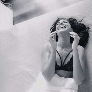 libido, devojka na krevetu