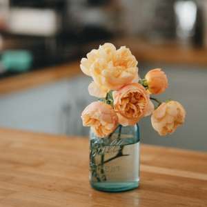 sreća ili patnja, cveće, vaza cveća