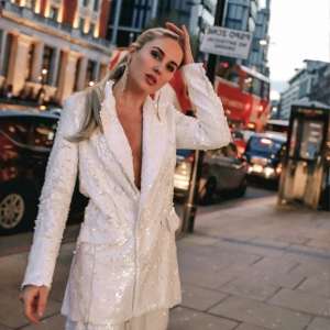 odela sa šljokicama