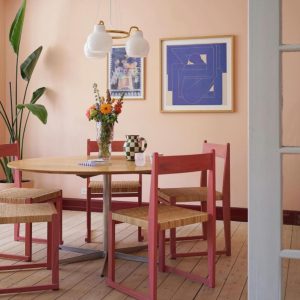 boja breskve u dizajnu enterijera