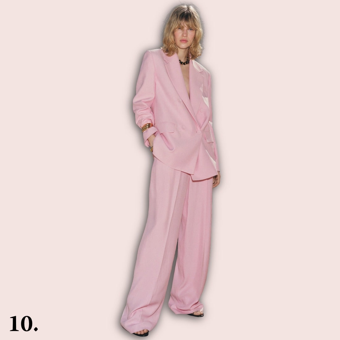 10 soft pink outfita za avgust