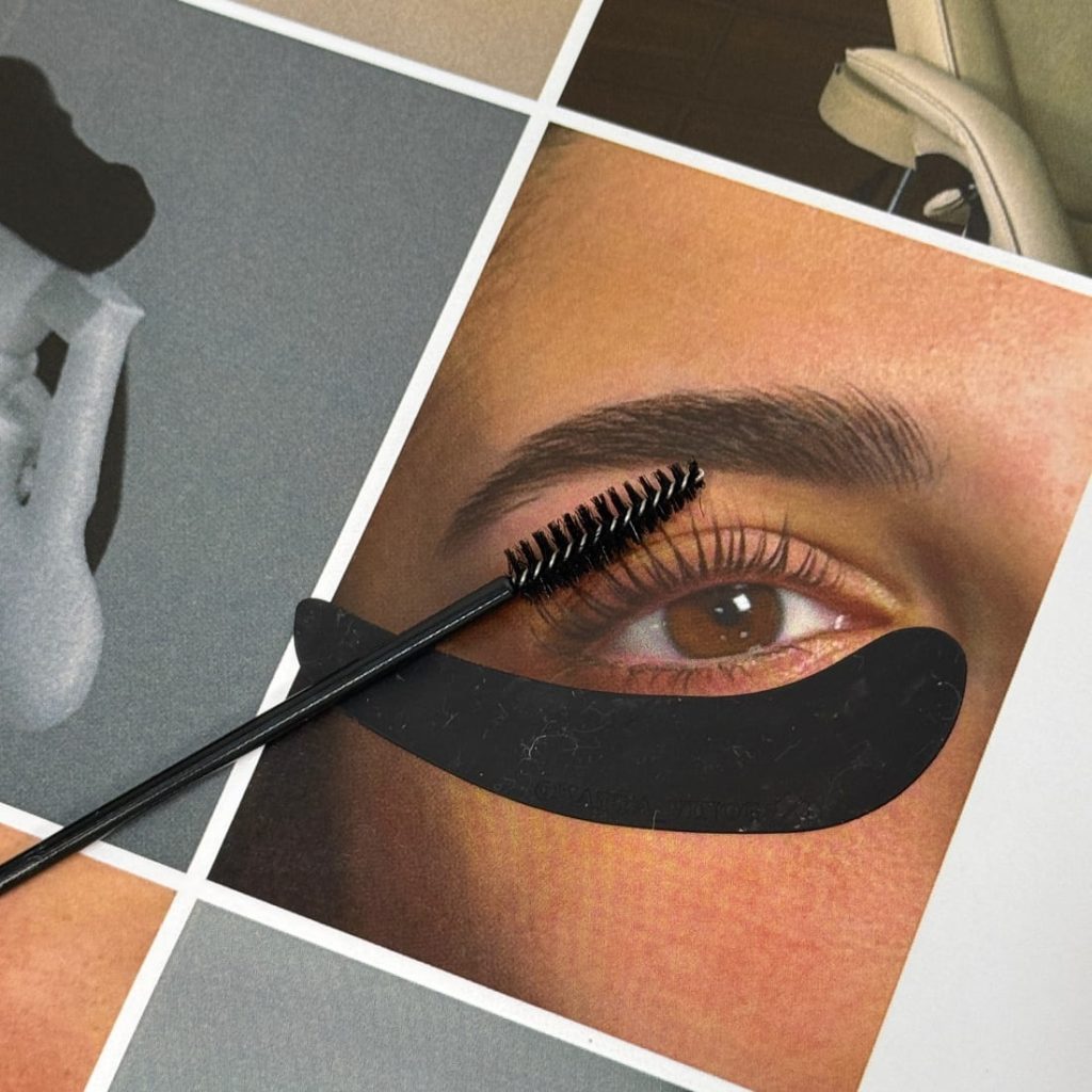 sminka za spustene kapke